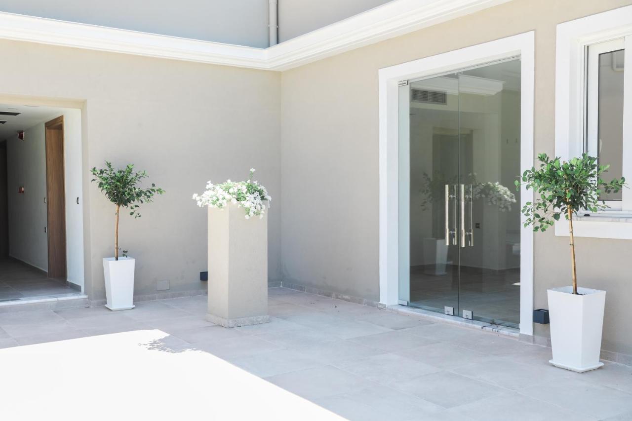 Comodo Nydri  Exterior photo